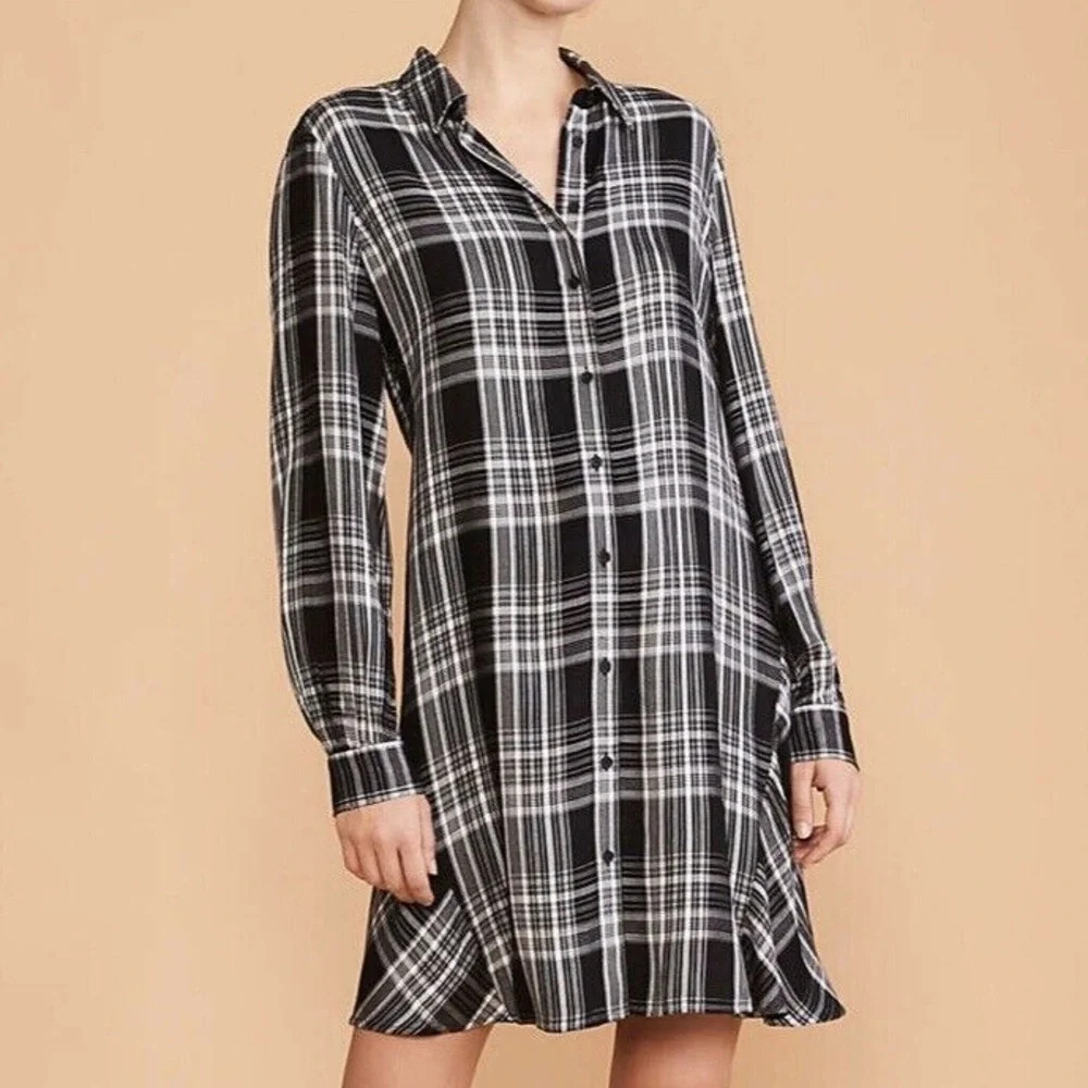 NWOT L&G Plaid Long Sleeve Shirtdress